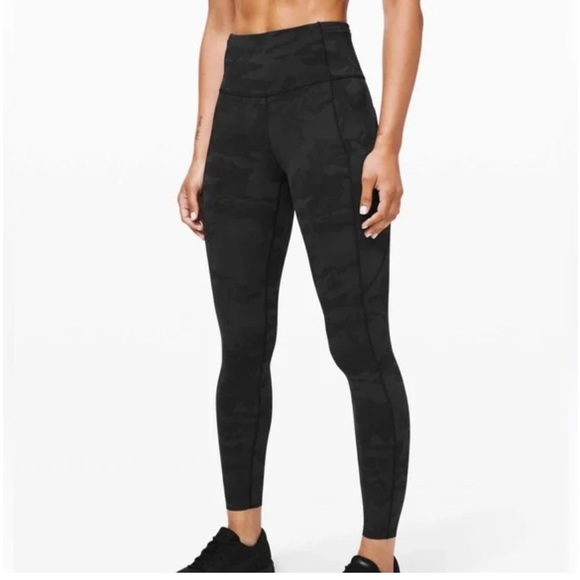 Lululemon fast and free 25” H3DC - Picture 2 of 4